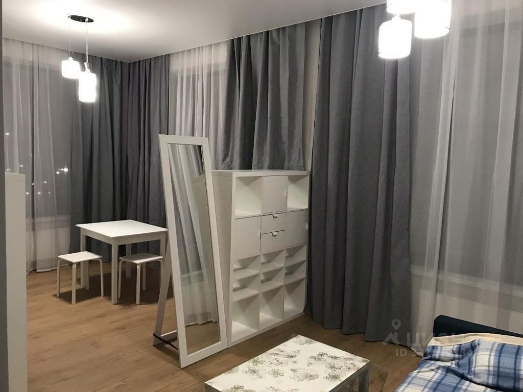m. Verkhnie Kotly: Apartment, 2-rooms