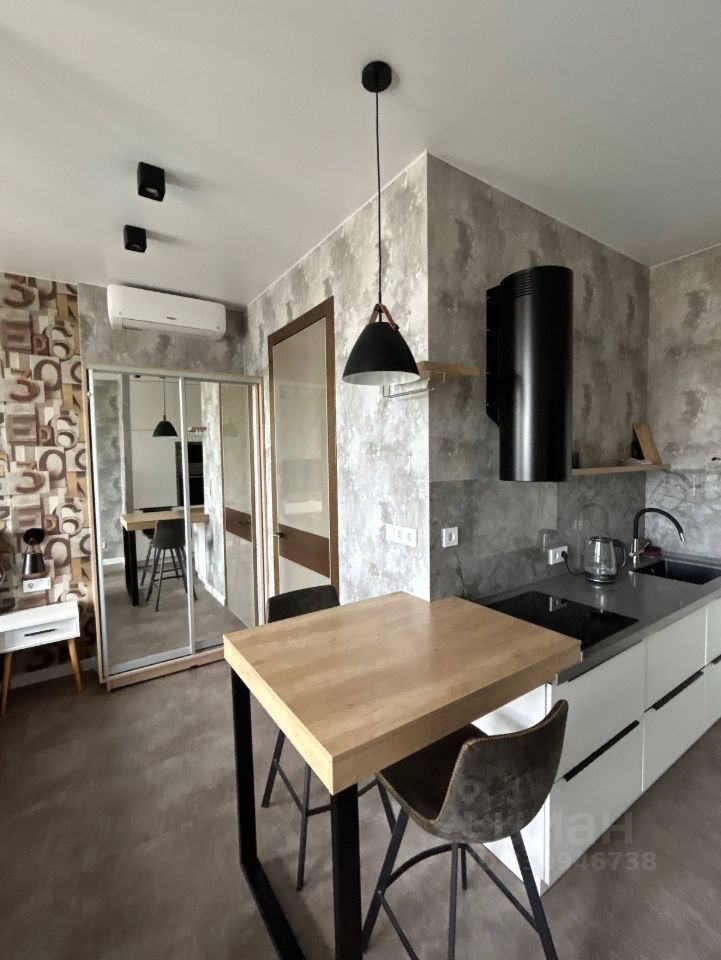 m. Aminyevskaya: Apartment, studio