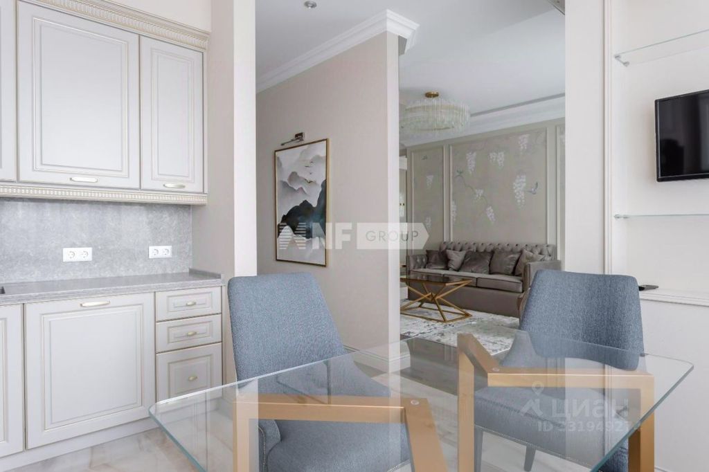 m. Ulitsa 1905 goda: Apartment, 3-rooms