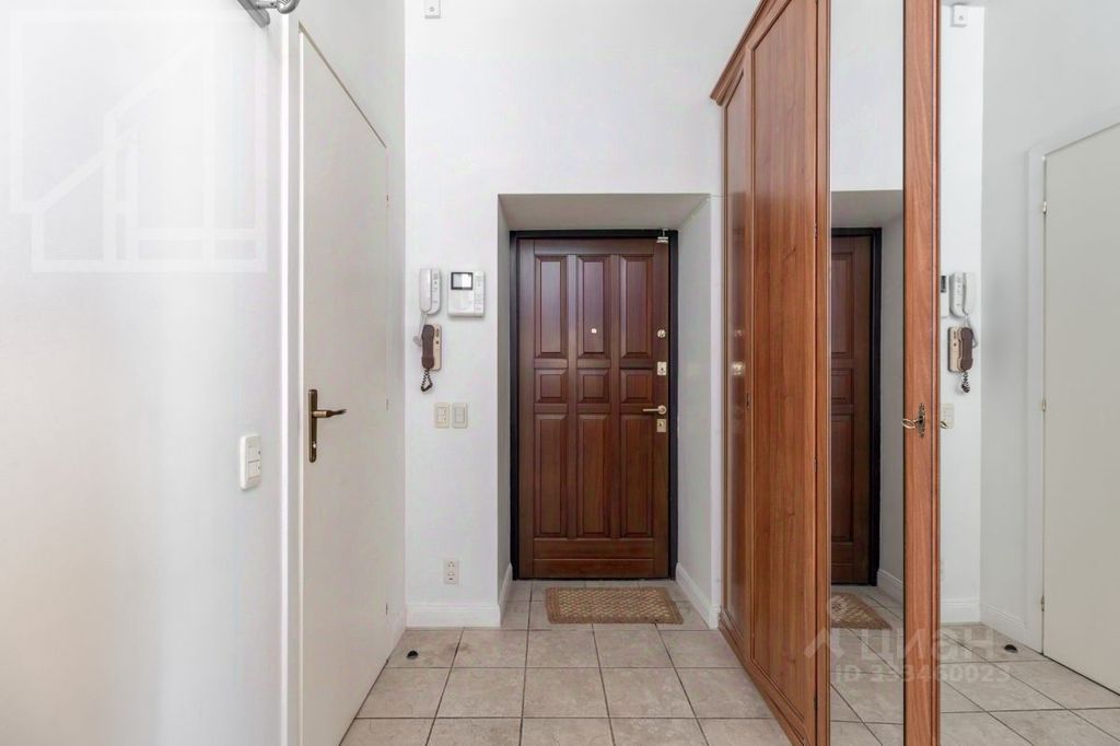 m. Mayakovskaya: Apartment, 3-rooms
