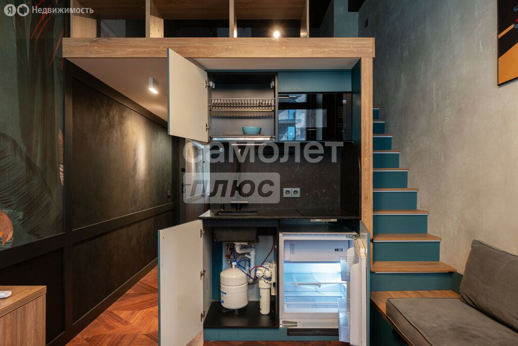 m. Nagornaya: Apartment, studio