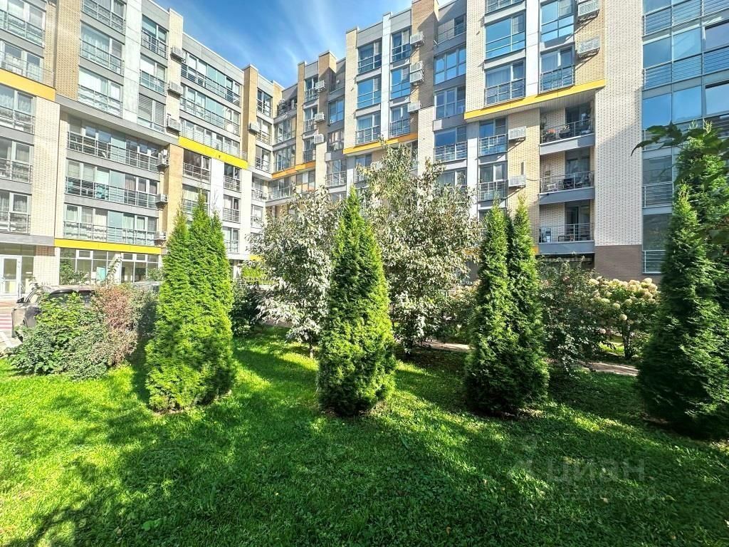 m. Universitet druzhby narodov: Apartment, 2-rooms