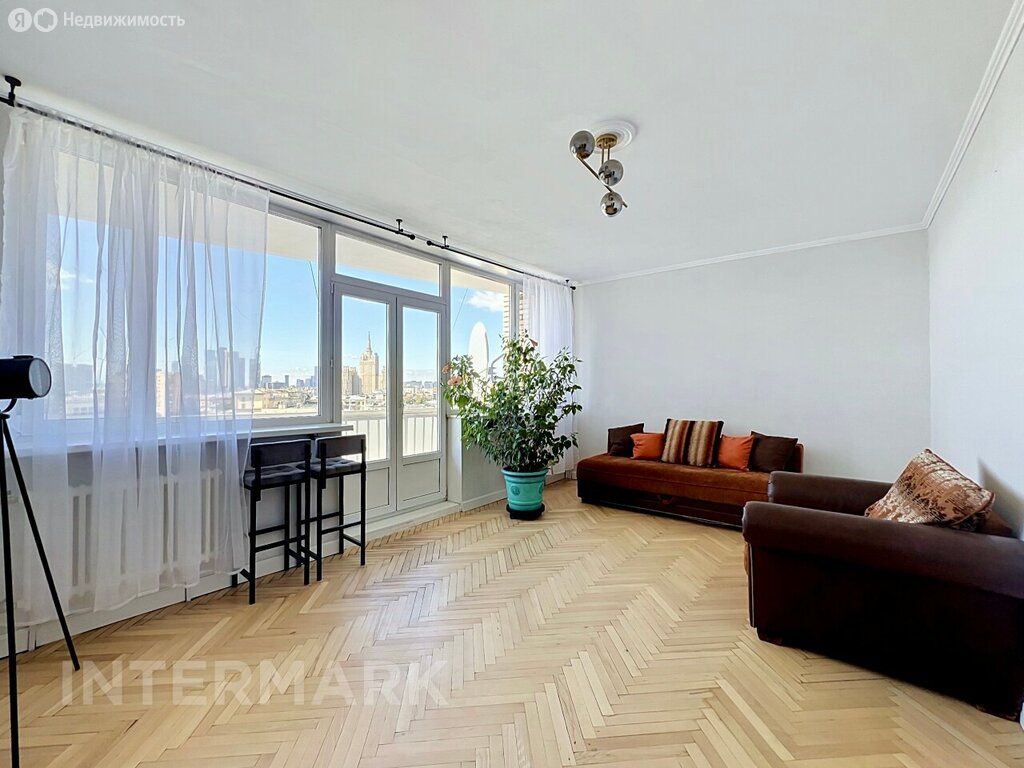 m. Arbatskaya: Apartment, 3-rooms
