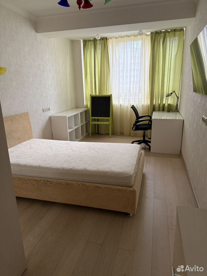 m. Yugo-Zapadnaya: Apartment, 2-rooms