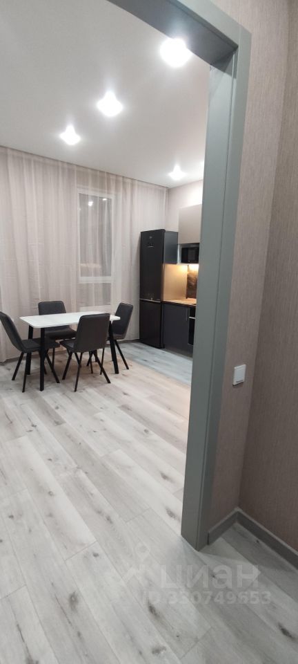 m. Moskva Tovarnaya: Apartment, studio