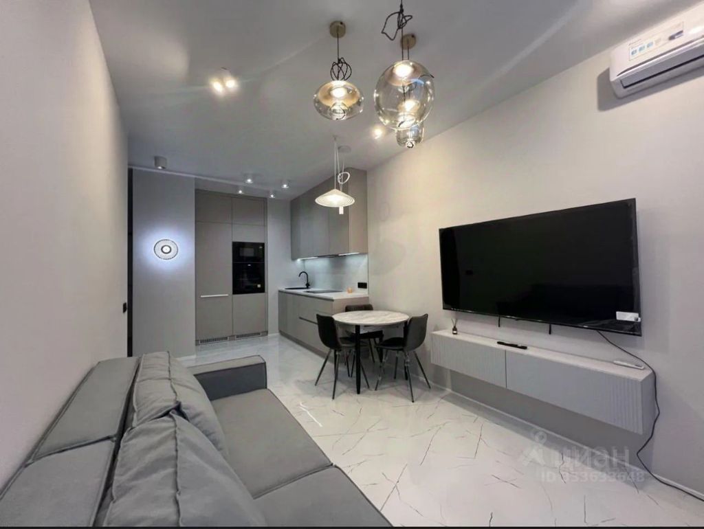 m. ZIL: Apartment, 2-rooms