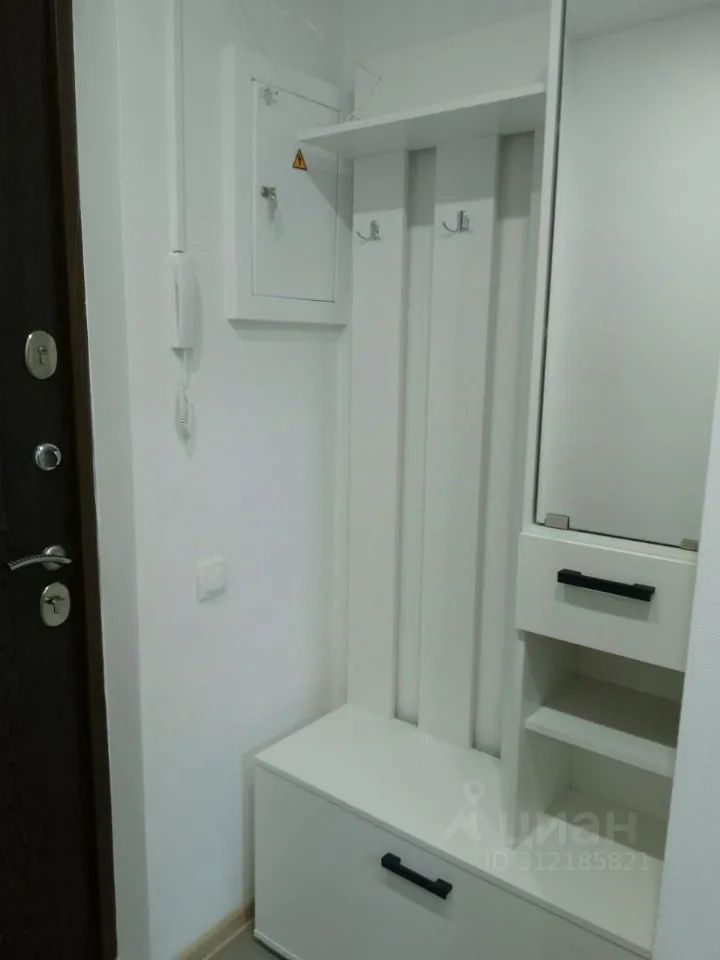 m. Bulvar Dmitriya Donskogo: Apartment, 1-rooms
