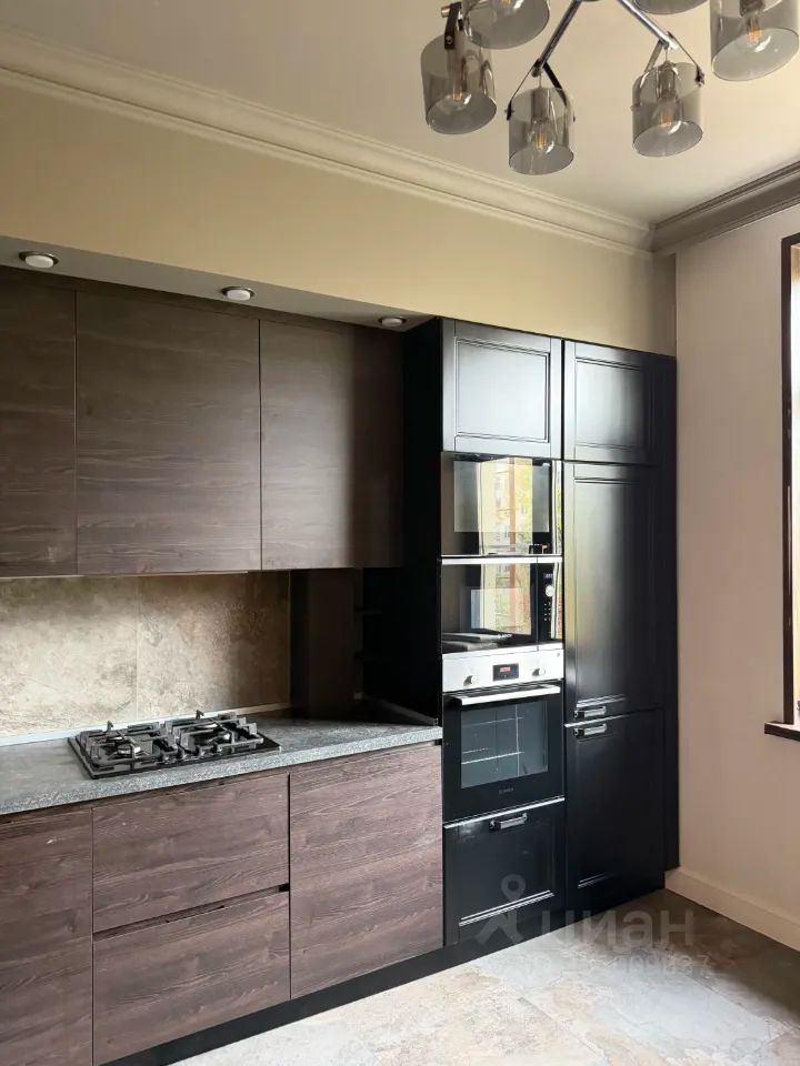 m. Ulitsa 1905 goda: Apartment, 3-rooms