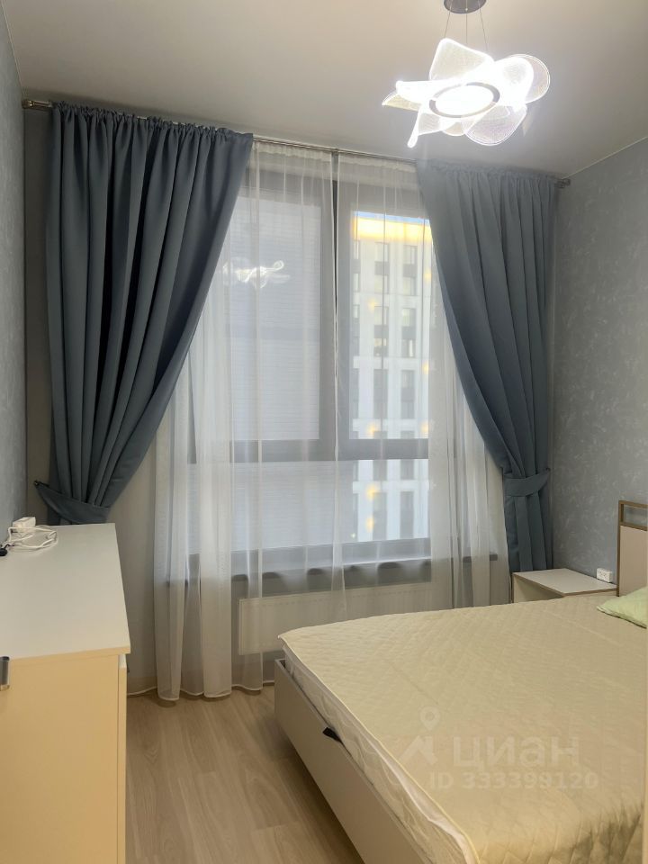 m. ZIL: Apartment, 2-rooms