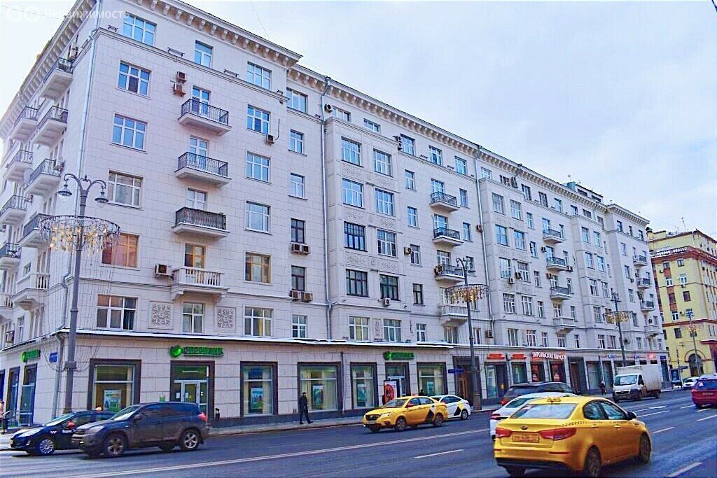 m. Mayakovskaya: Apartment, 2-rooms