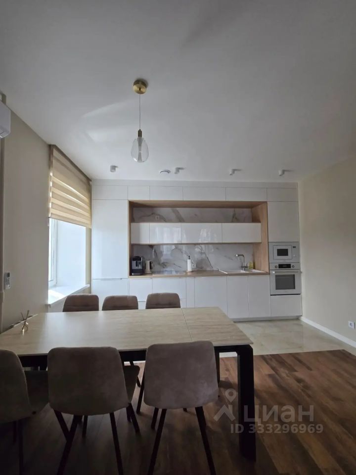 m. Kievskaya: Apartment, 3-rooms