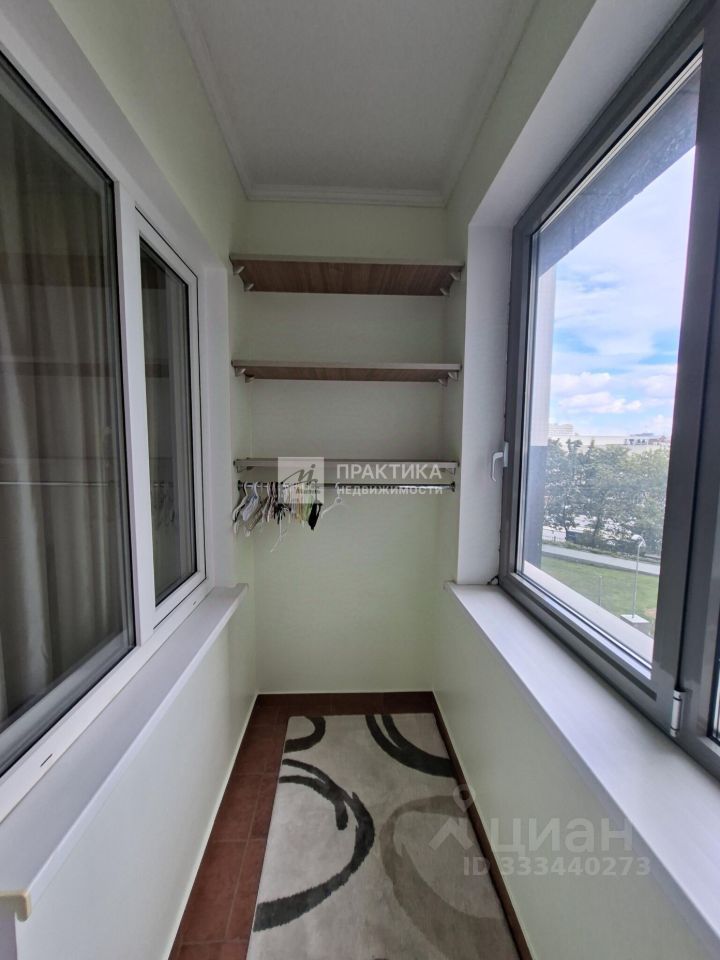 m. Ploschad Gagarina: Apartment, 2-rooms