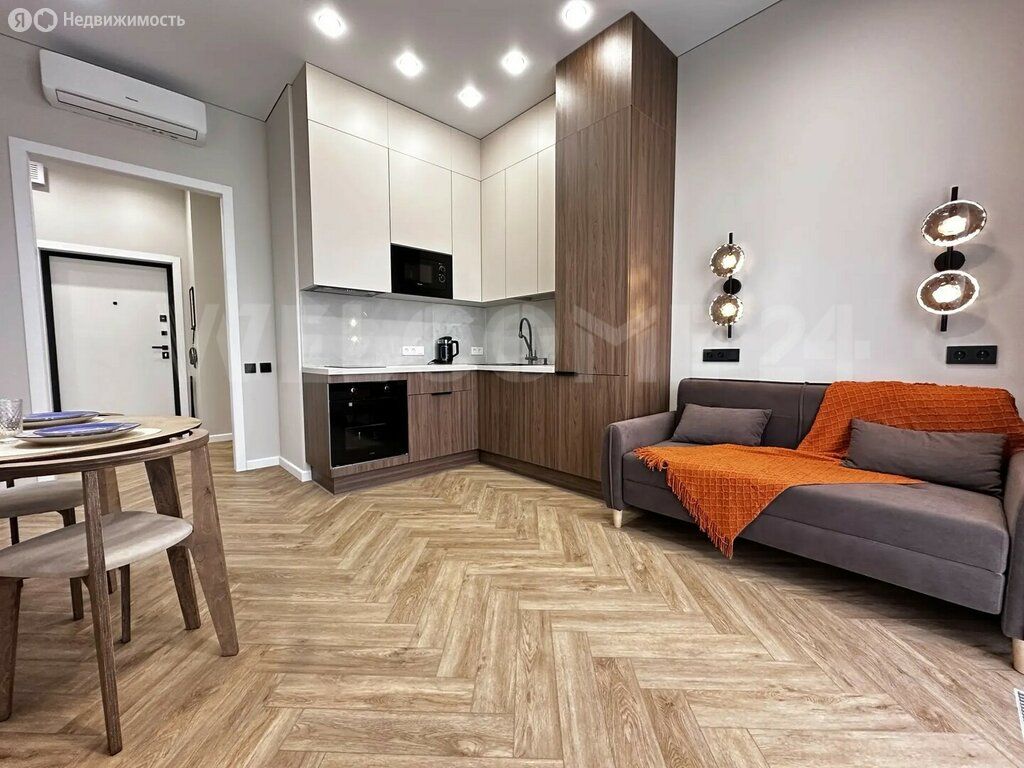 m. ZIL: Apartment, 1-rooms
