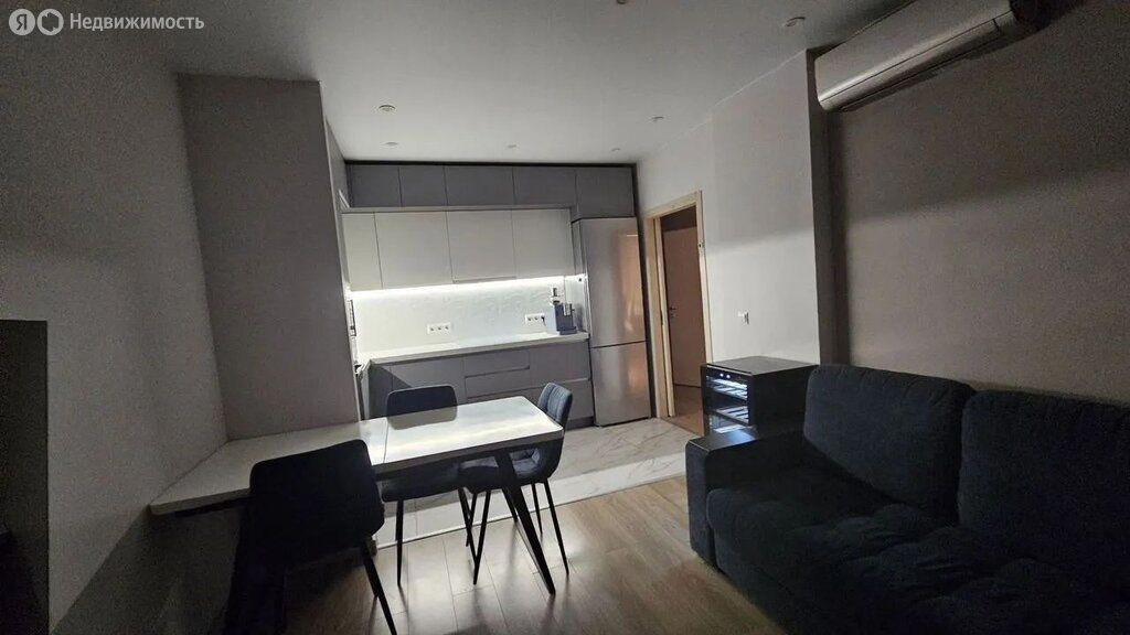 m. Lyublino: Apartment, 2-rooms