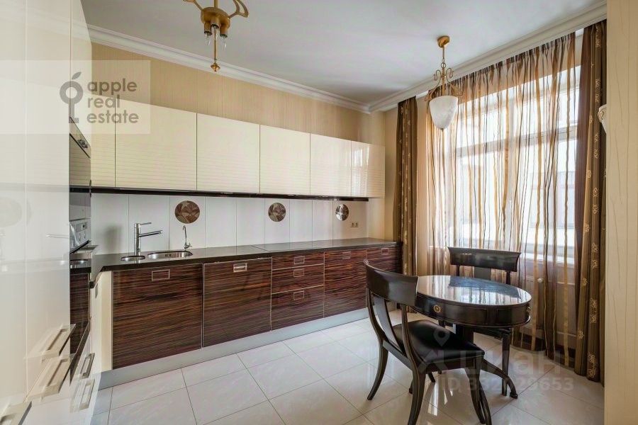 m. Mayakovskaya: Apartment, 3-rooms