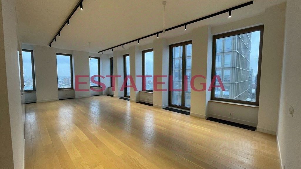m. Ulitsa 1905 goda: Apartment, 4-rooms