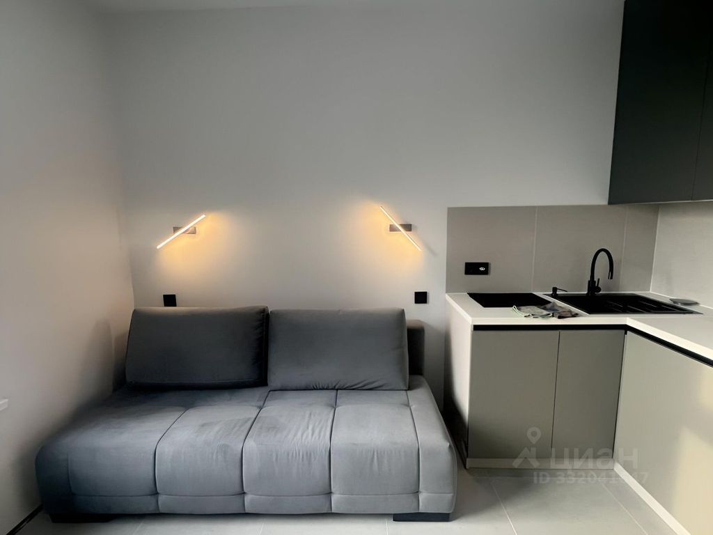 m. Aviamotornaya: Apartment, studio