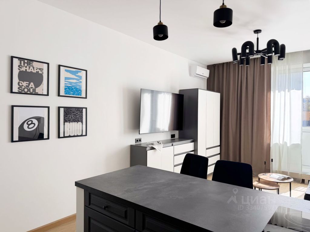 m. Kalitniki: Apartment, studio