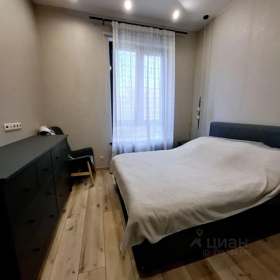 m. Molodezhnaya: Apartment, 2-rooms