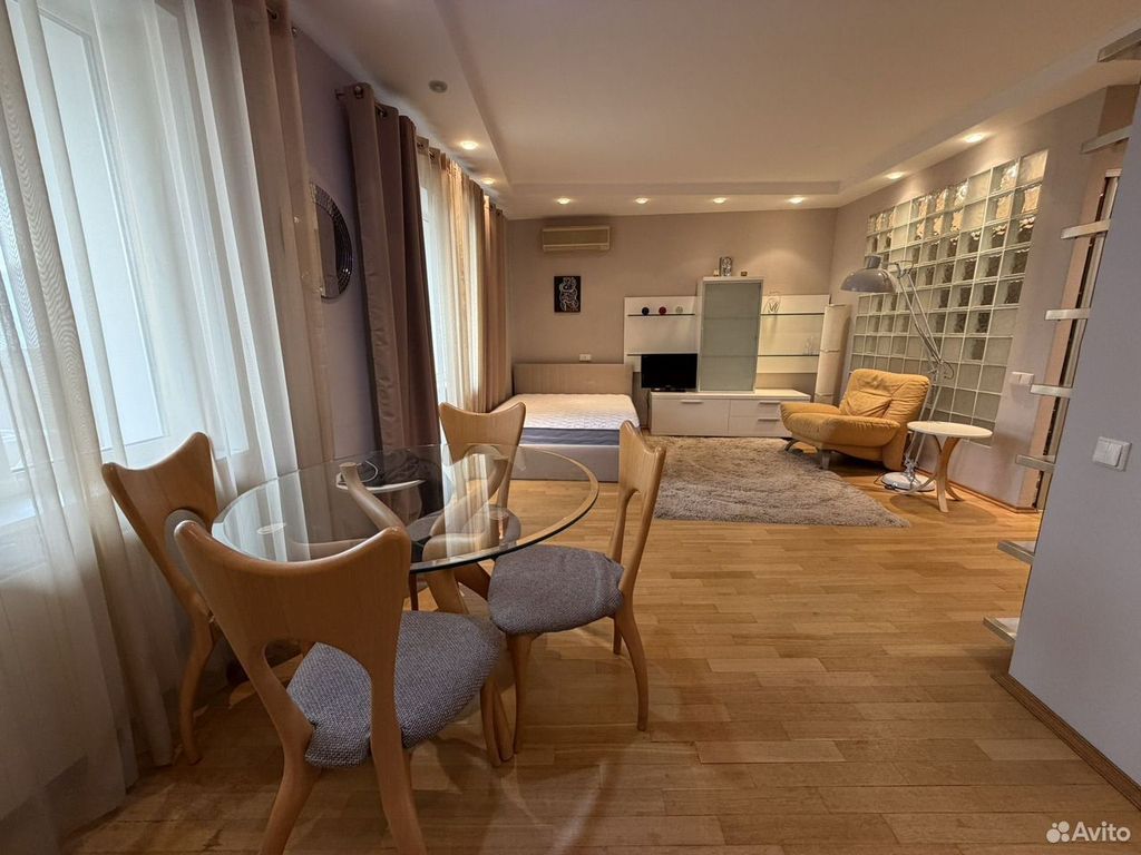 m. Baumanskaya: Apartment, studio