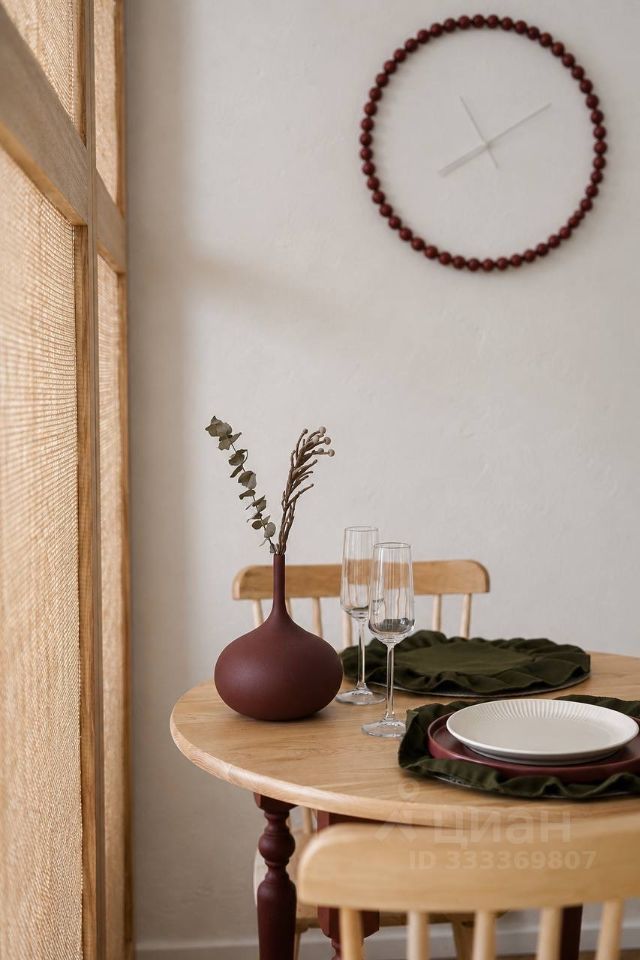 m. Maryina Roscha: Apartment, studio