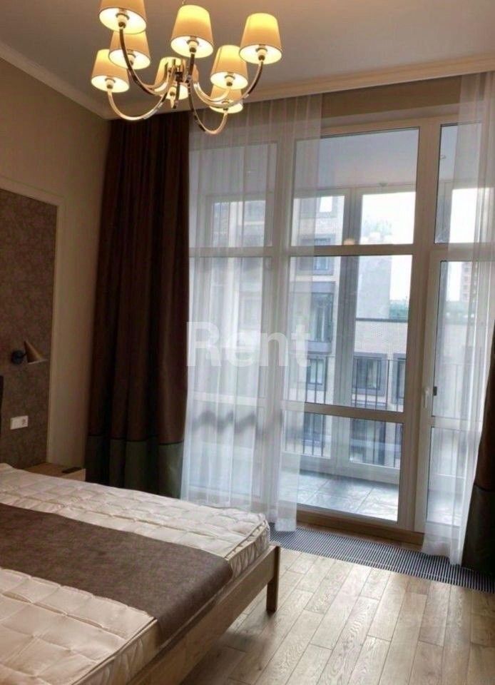 m. ZIL: Apartment, 2-rooms