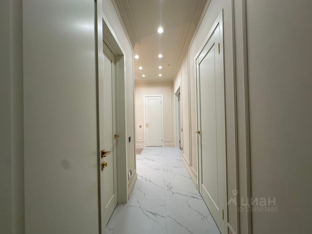m. Skolkovo: Apartment, 3-rooms