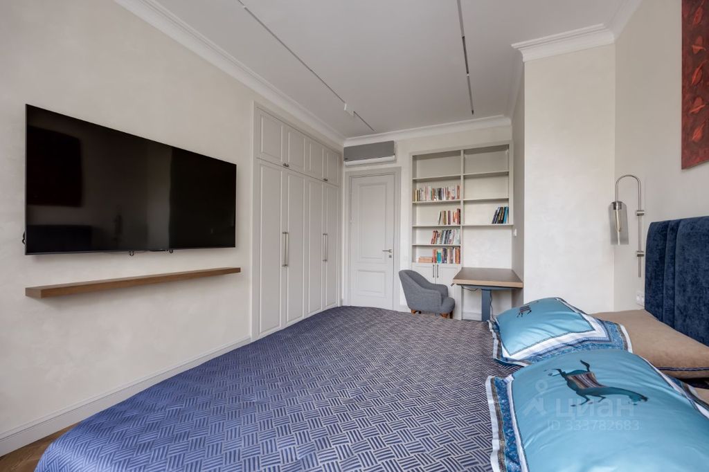 m. Kievskaya: Apartment, 3-rooms