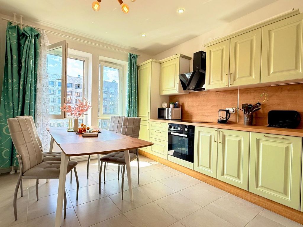m. Opalikha: Apartment, 3-rooms