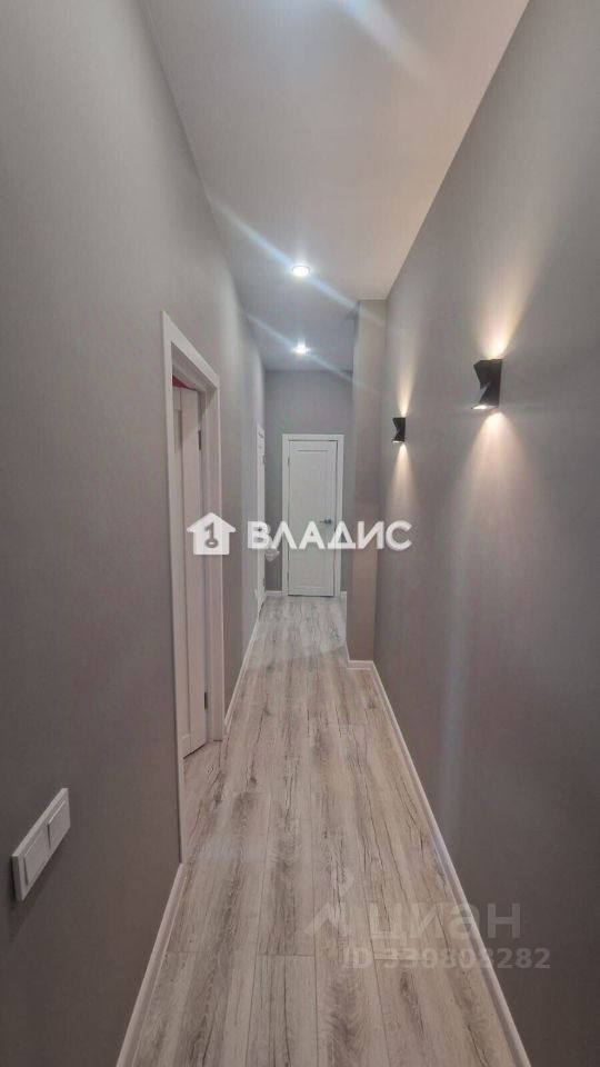 m. Solnechnaya: Apartment, 3-rooms