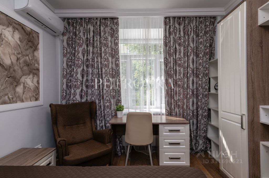 m. Tverskaya: Apartment, 2-rooms