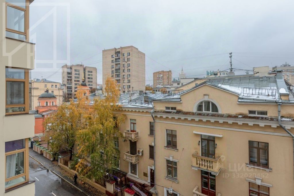 m. Arbatskaya: Apartment, 4-rooms