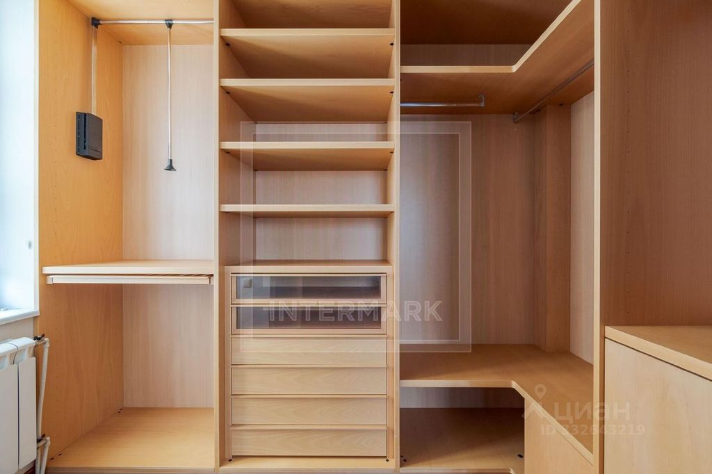 m. Dobryninskaya: Apartment, 4-rooms