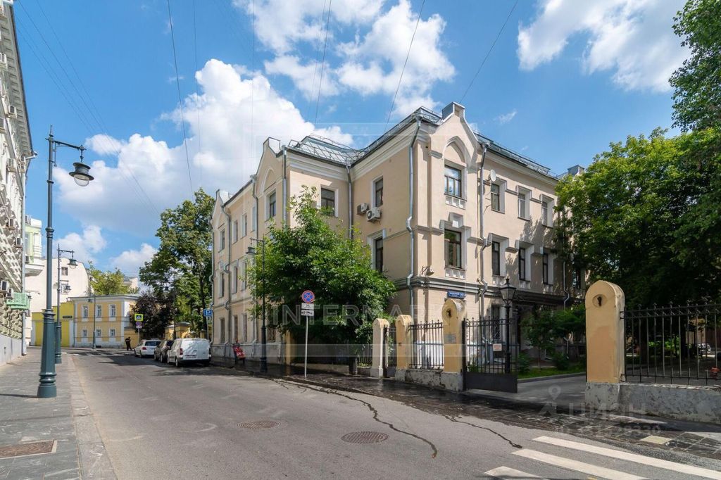 m. Kitay-gorod: Apartment, 4-rooms