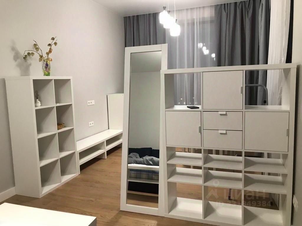 m. Verkhnie Kotly: Apartment, 2-rooms