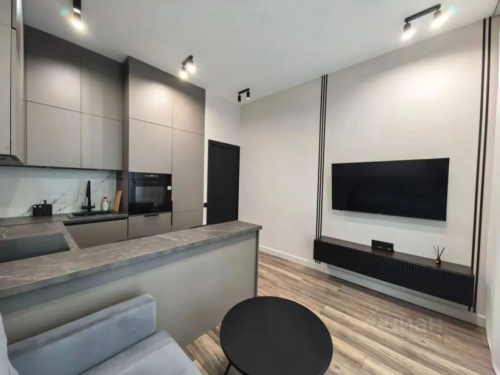 m. Narodnoe Opolchenie: Apartment, 1-rooms