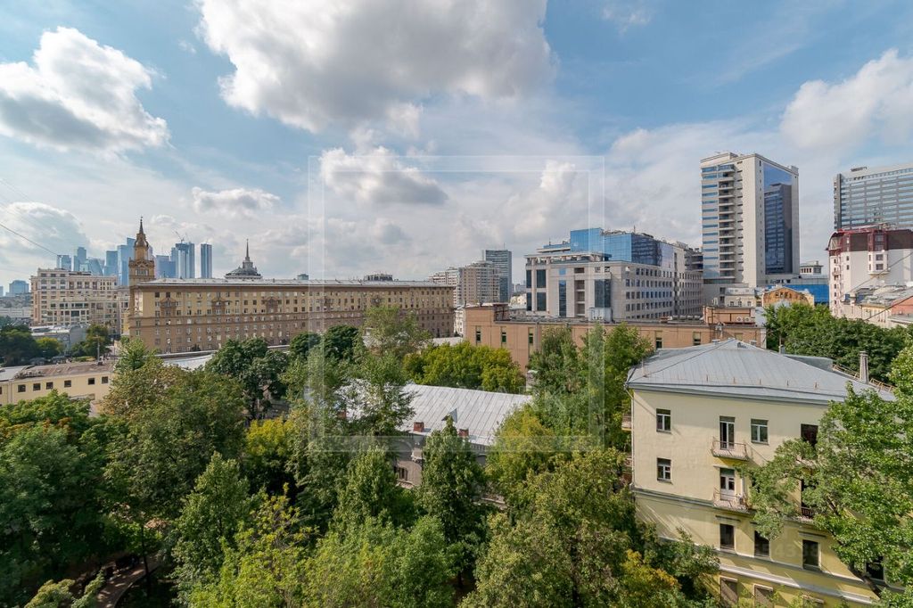 m. Smolenskaya: Apartment, 2-rooms