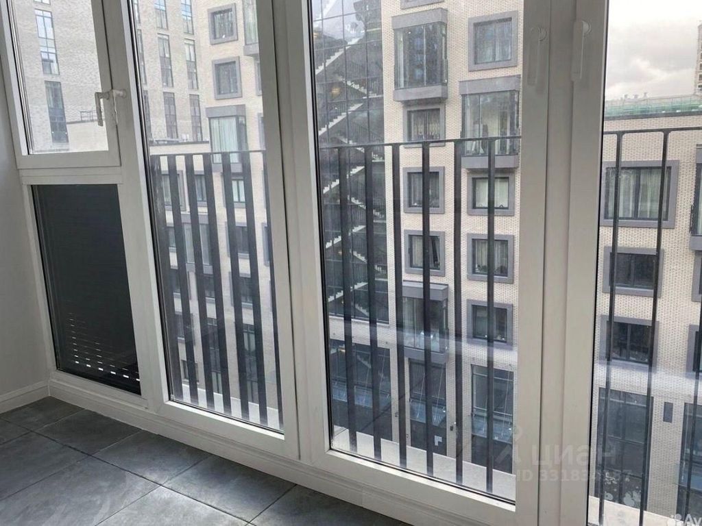 m. ZIL: Apartment, 2-rooms