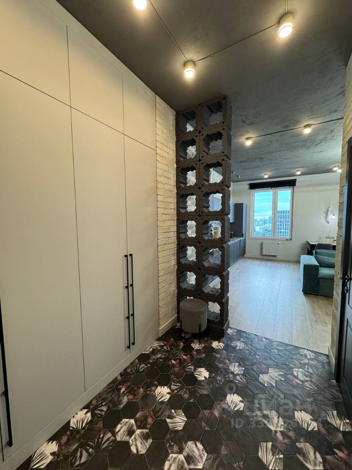 m. Ulitsa Milashenkova: Apartment, 2-rooms