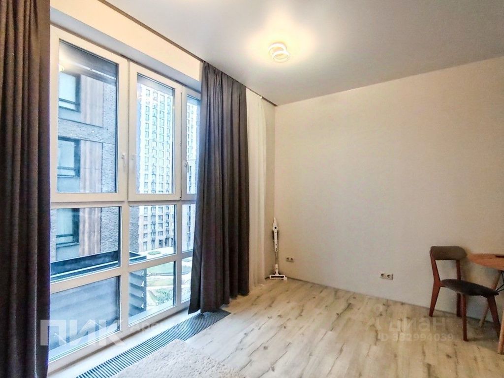 m. Zorge: Apartment, studio