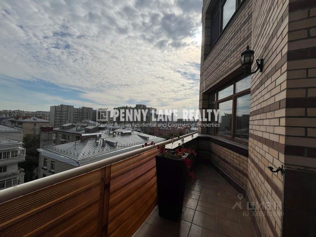 m. Mayakovskaya: Apartment, 4-rooms