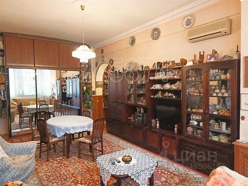 m. Smolenskaya: Apartment, 2-rooms