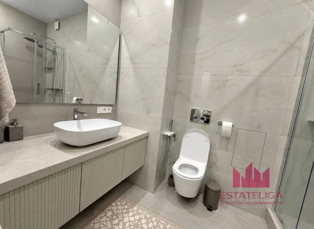 m. ZIL: Apartment, 2-rooms