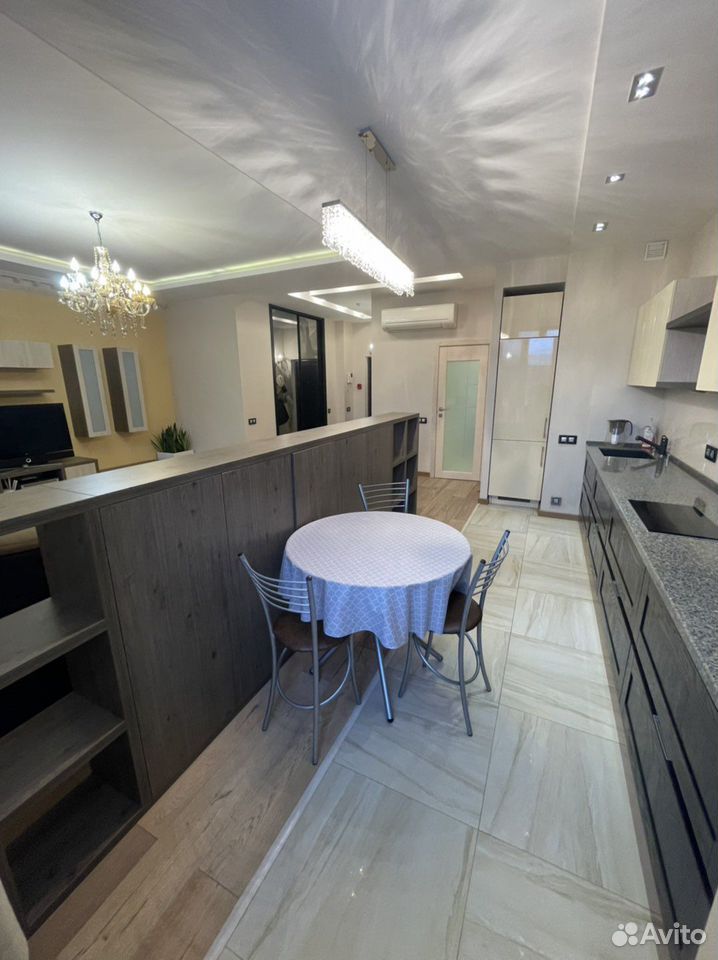 m. Rabochy Poselok: Apartment, studio