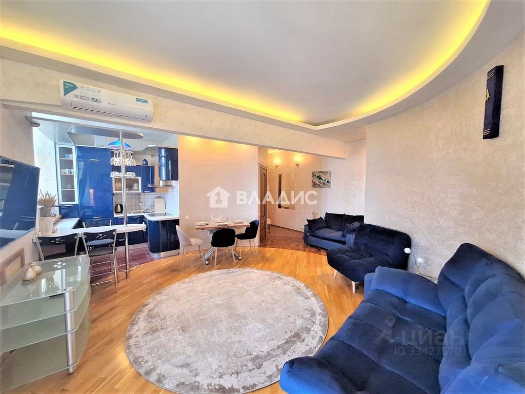 m. Shabolovskaya: Apartment, 2-rooms