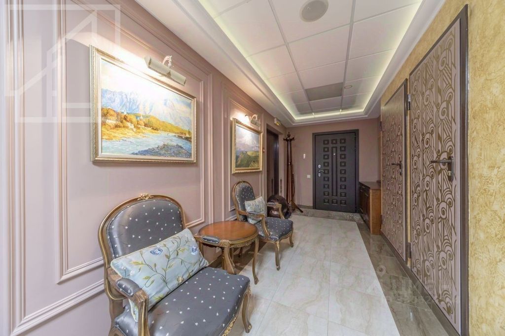 m. Smolenskaya: Apartment, 4-rooms