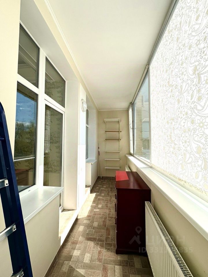 m. Solnechnaya: Apartment, 3-rooms