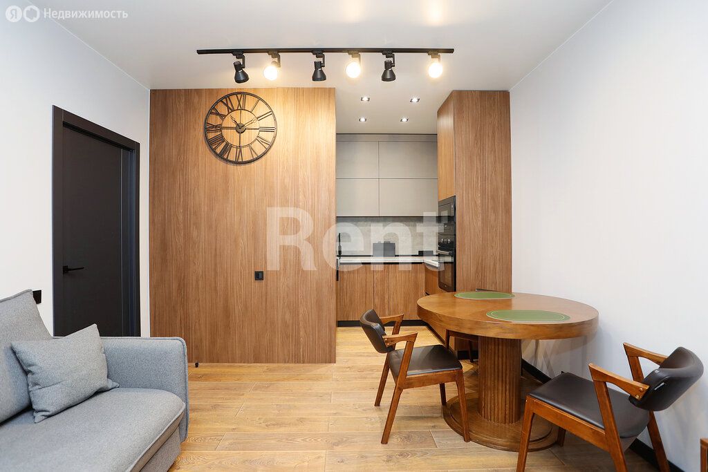 m. ZIL: Apartment, 1-rooms