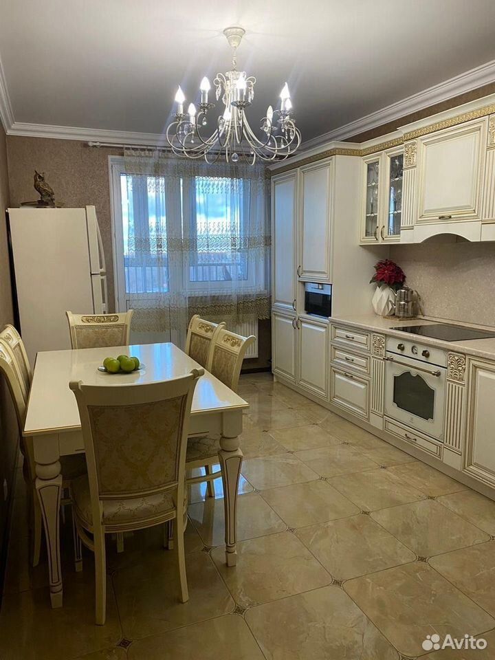 m. Molzhaninovo: Apartment, 3-rooms