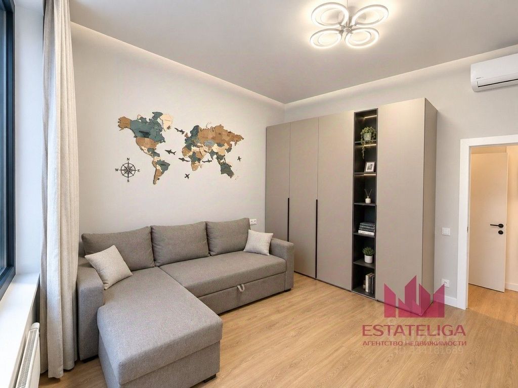 m. Verkhnie Kotly: Apartment, 2-rooms
